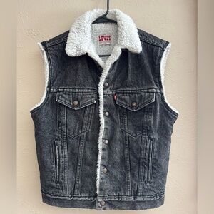 Levi's Charcoal Denim Vest with Cream Sherpa